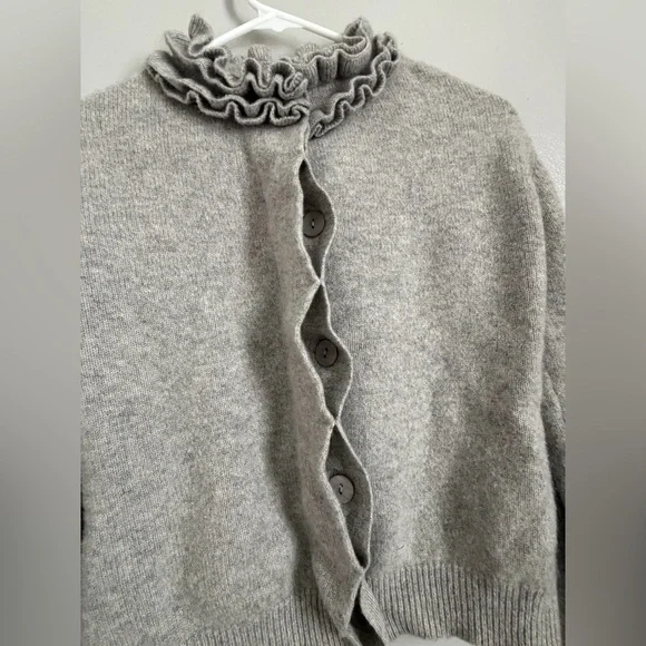 Pink Pineapple 100% Cashmere Ruffle Trim Cardigan Sweater Grey Size M - Picture 3 of 7